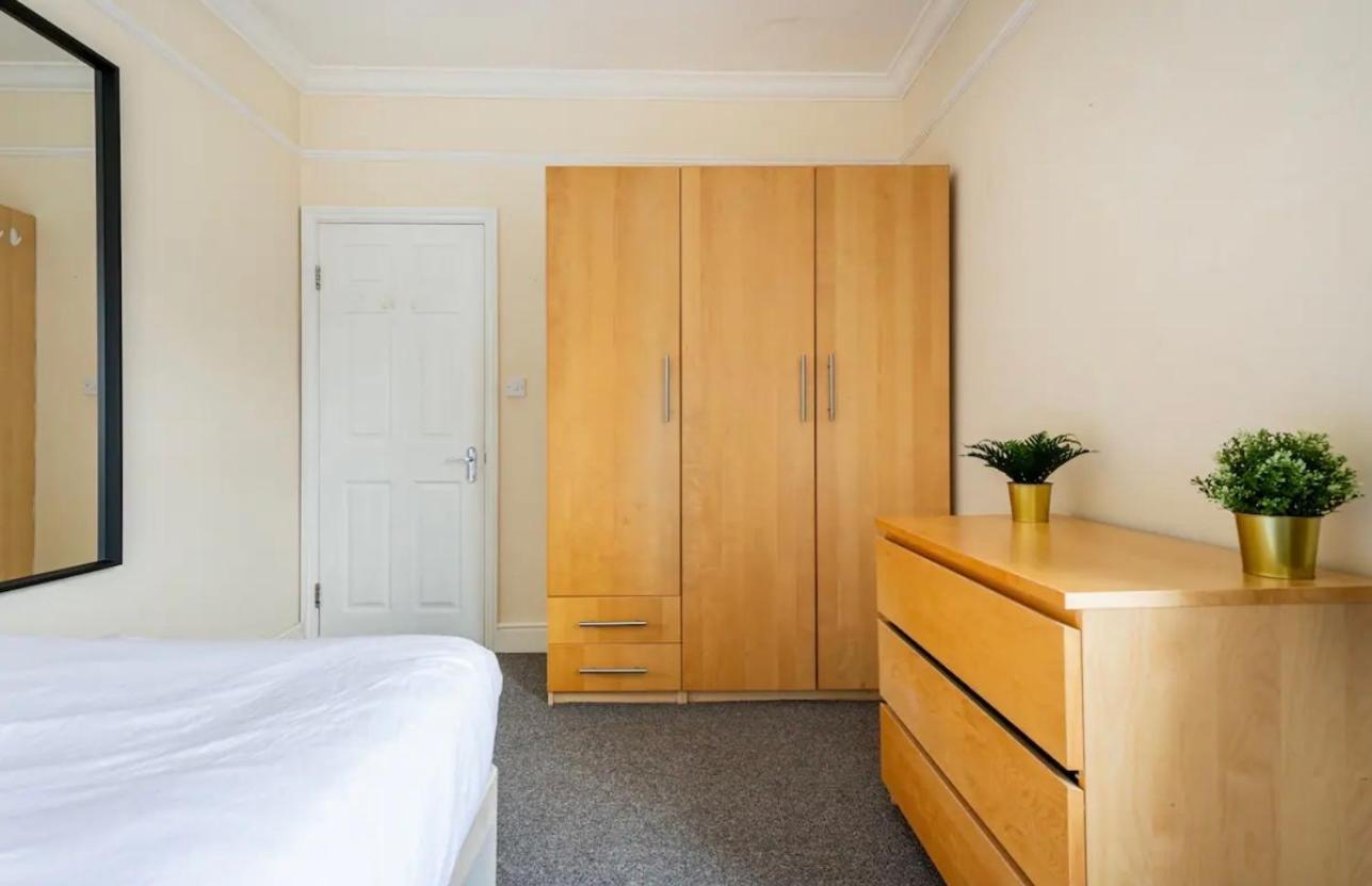 Lovely 3-Bed 20 Minutes To Central Londres Exterior foto