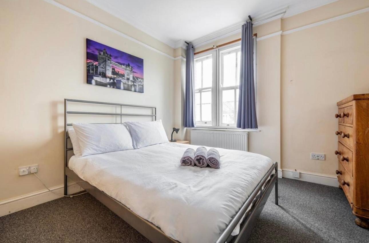 Lovely 3-Bed 20 Minutes To Central Londres Exterior foto